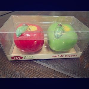 Salt and Pepper Shaker